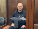  Суд оставил в СИЗО мэра Логинова