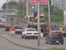  На Копыловском мосту перекрыли одну из полос движения