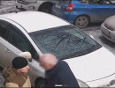  Мужчина на машине минздрава избил другого автомобилиста