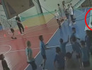  Учитель физкультуры швырнул мяч в голову школьницы в Зеленогорске