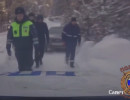  Застрявших в лесу рыбаков спасли сотрудники ГАИ