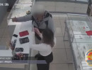  Опытный грабитель украл браслет из ювелирного салона в Красноярске