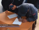  В теплицах под Красноярском поймали мигрантов-нарушителей