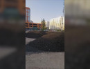 На автобусную площадку в Тихих Зорях сгрузили горы асфальта