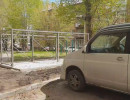  На Можайского мусорную площадку установили под окнами дома 